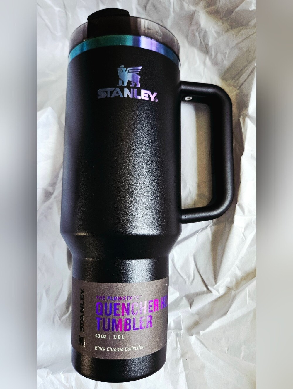 STANLEY The Flowstate Quencher Tumbler 40oz Iridescent Black Chroma Collection